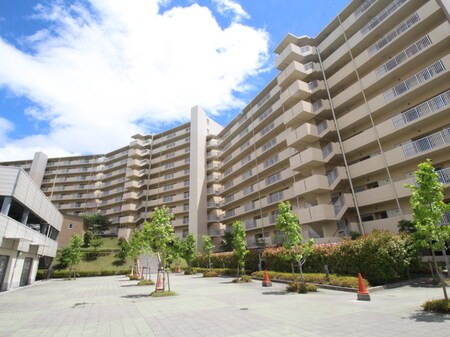 ＯＰＨ南千里津雲台４号棟外観写真