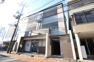 ラフェスタ太秦外観写真