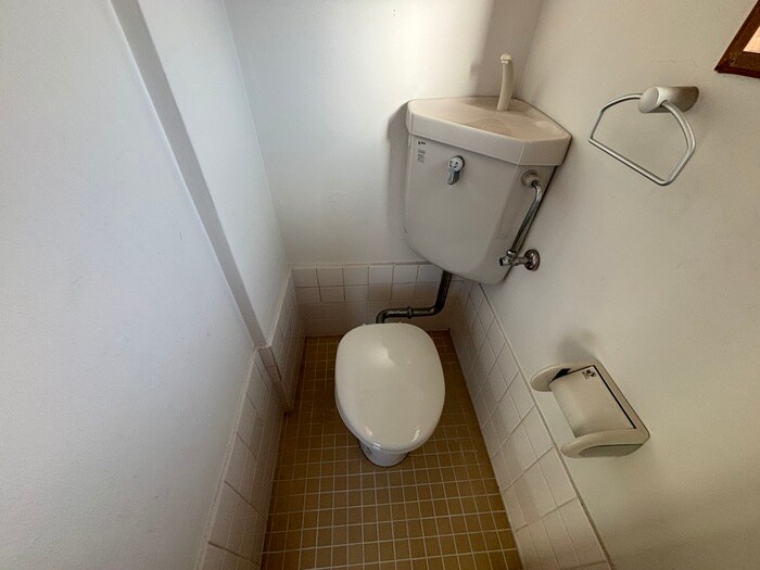 物件内観写真15　(トイレ)