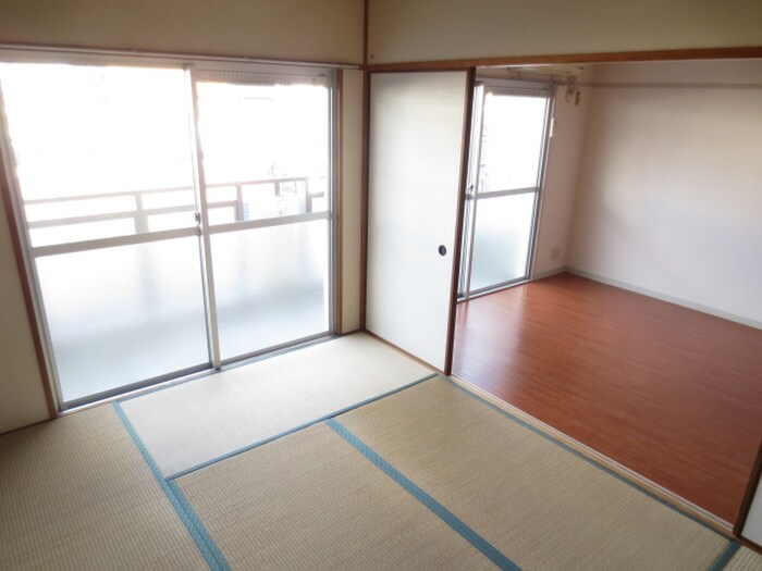 物件内観写真11　(居室)