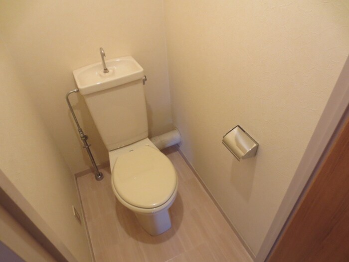 物件内観写真16　(トイレ)