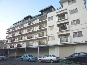 サンコ－ポ高槻寿マンション外観写真