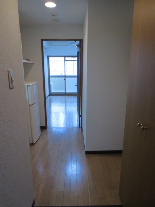 物件内観写真18　(廊下)