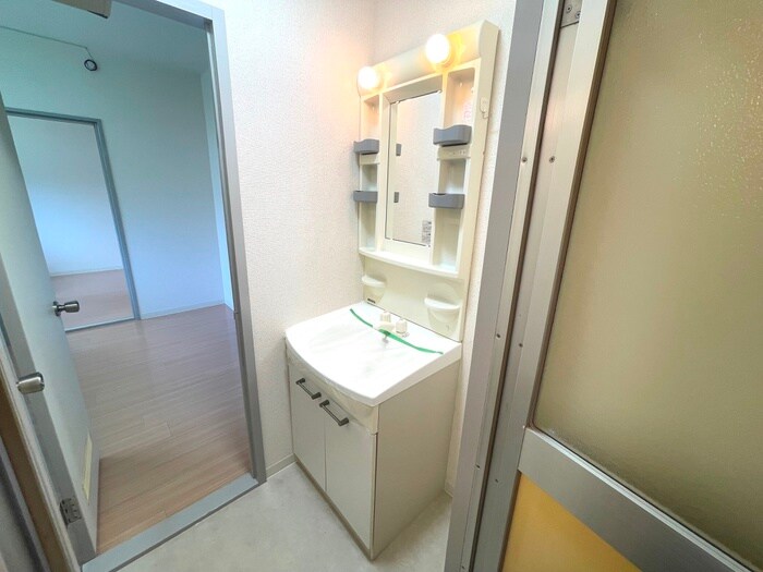 物件内観写真14　(洗面)