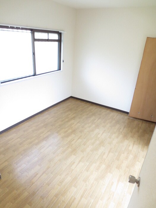 物件内観写真15　(居室)