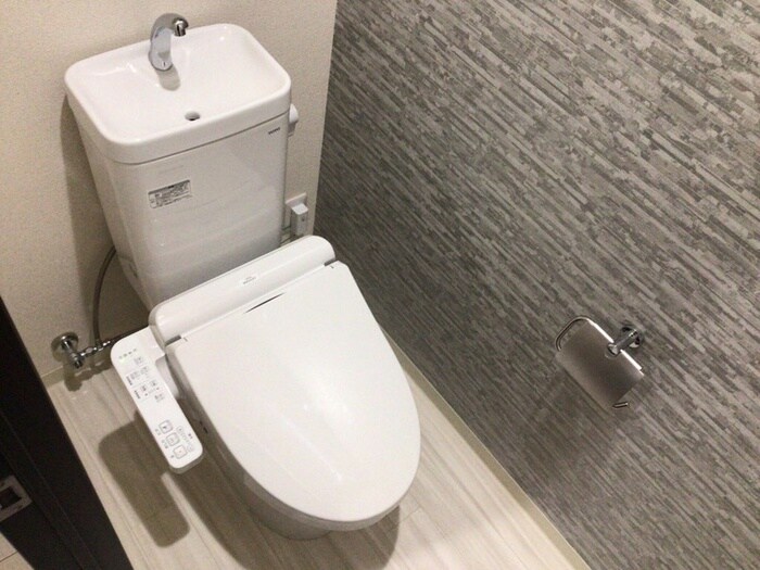 物件内観写真6　(トイレ)