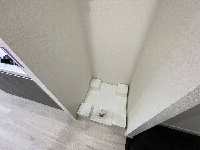 物件内観写真14　(洗濯機置場)