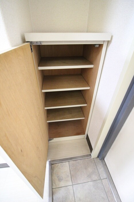 物件内観写真13　(靴箱)