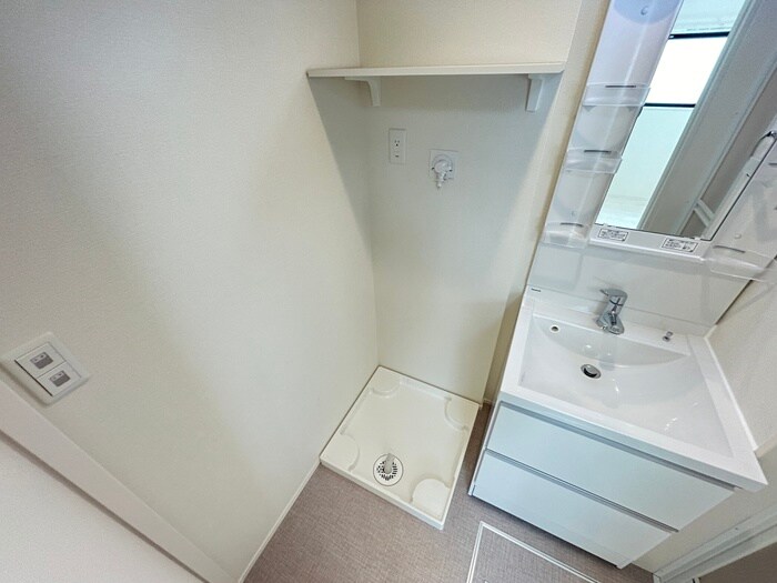 物件内観写真15　(洗濯機置場)