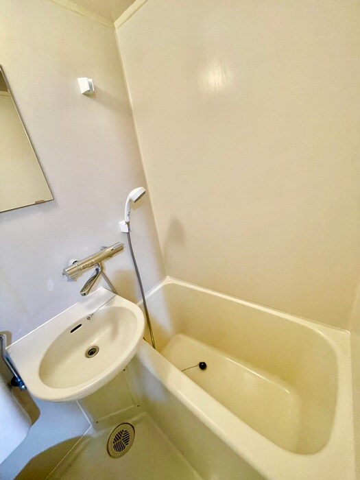 メゾン・ジェルミナ－ルのバス