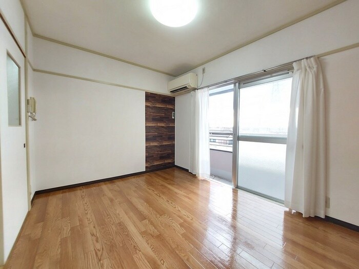 物件内観写真8　(居室)