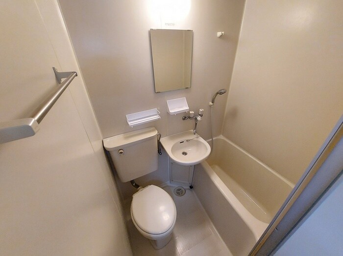 物件内観写真13　(バス／シャワールーム等)