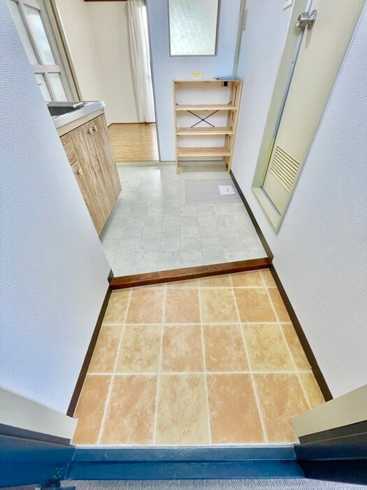 物件内観写真15　(玄関)