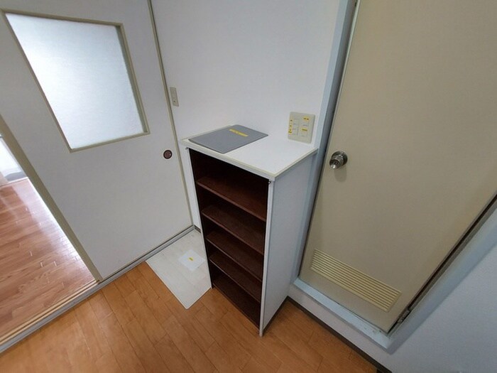 物件内観写真15　(靴箱)