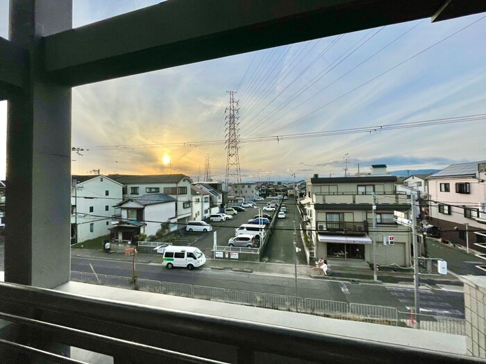 物件内観写真18　(室内からの展望)