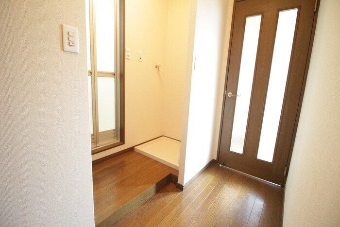 物件内観写真21　(廊下)