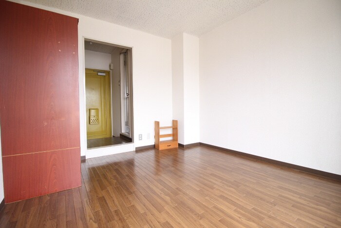 物件内観写真5　(居室)