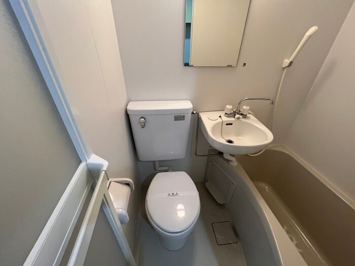 物件内観写真9　(トイレ)