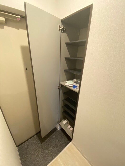 物件内観写真8　(靴箱)