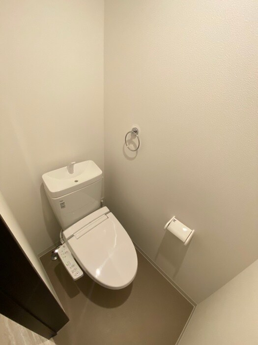 物件内観写真11　(トイレ)