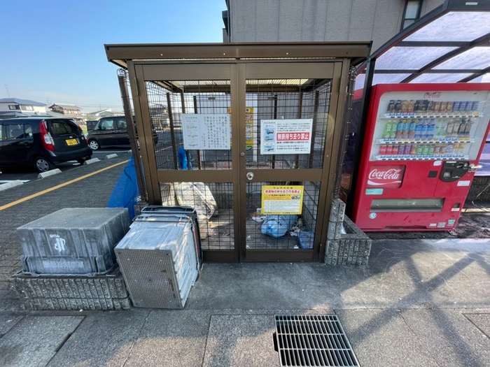 物件外観写真4　(建物設備)