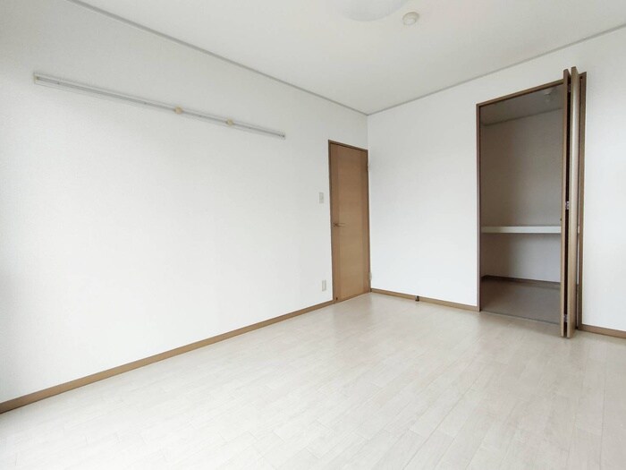 物件内観写真12　(居室)