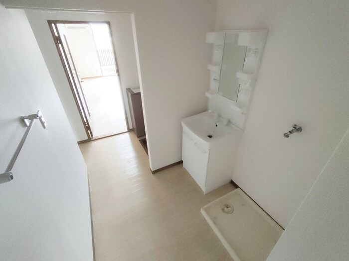 物件内観写真15　(洗面)