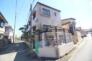 ハナミズキ中彦マンション外観写真