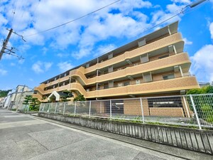 グリ－ンヒルズ宮苑外観写真