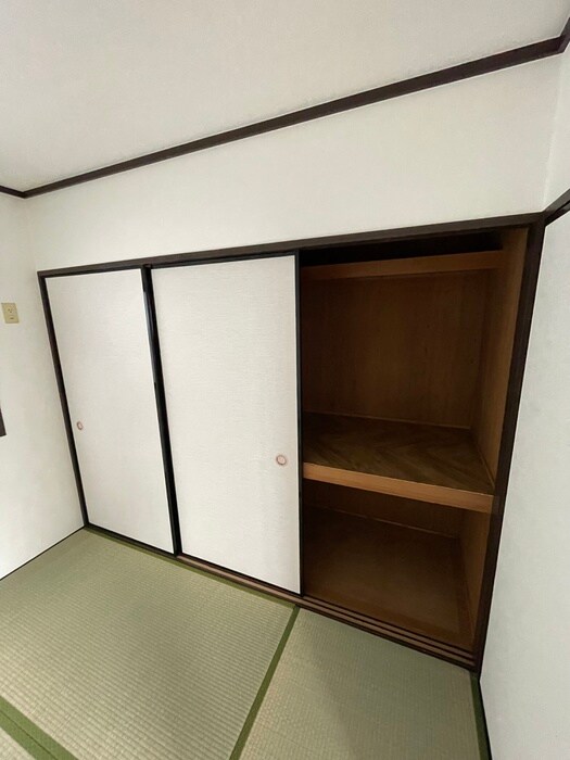 物件内観写真12　(収納)