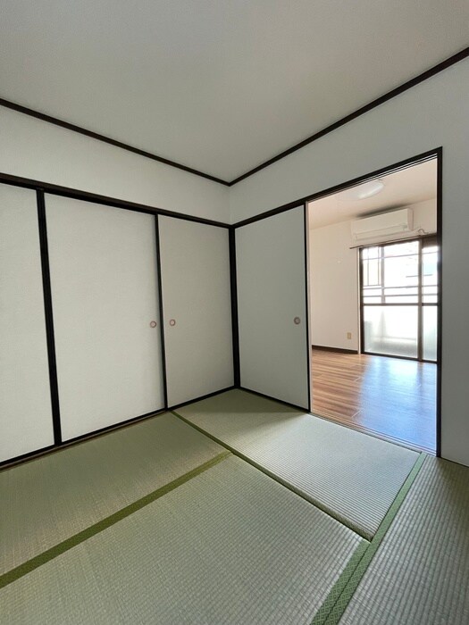 物件内観写真22　(居室)