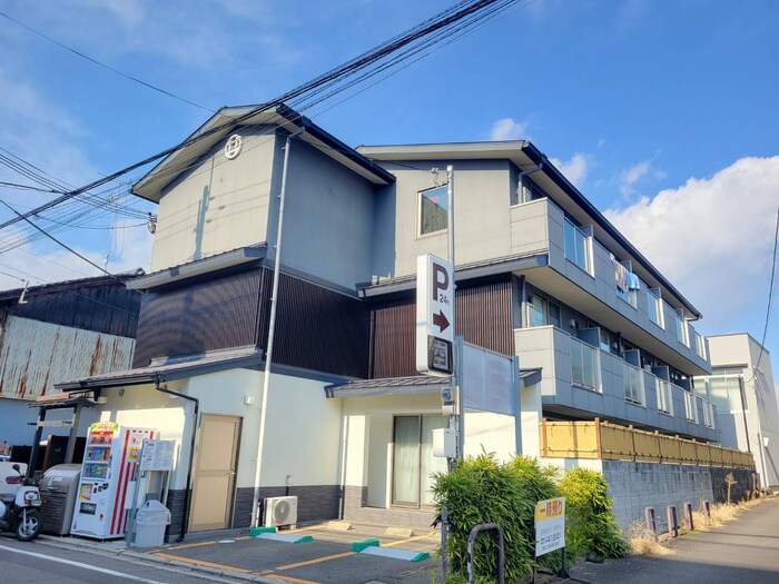 物件外観写真1　(外観写真)