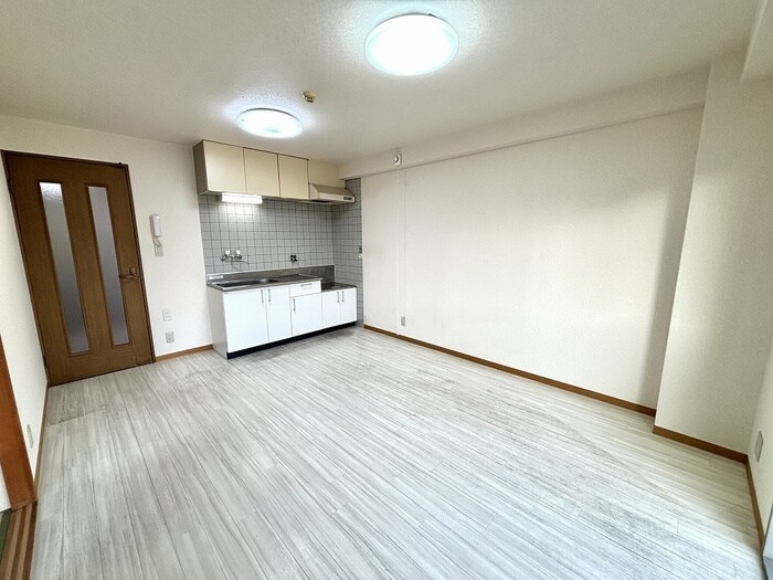 物件内観写真12　(居室)