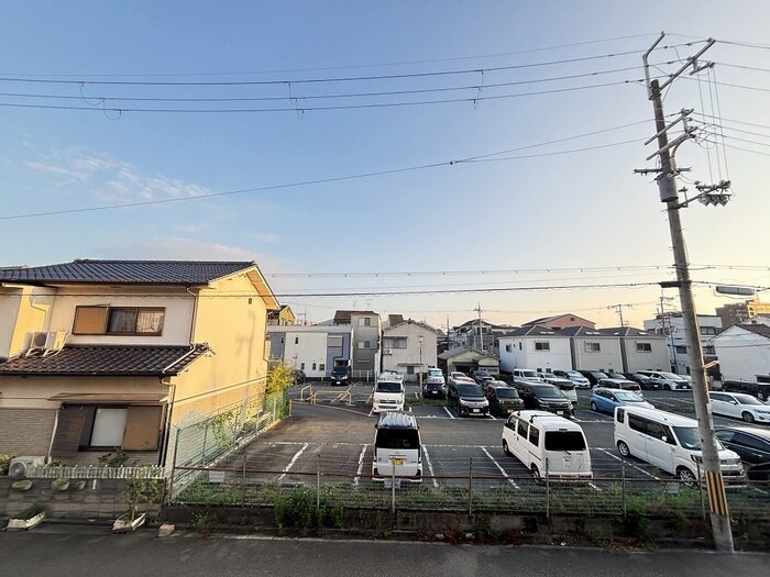 物件内観写真22　(室内からの展望)