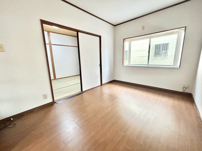 物件内観写真9　(居室)