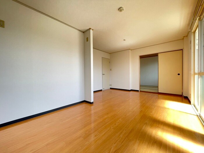 物件内観写真8　(居室)