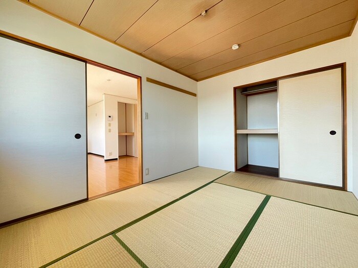 物件内観写真9　(居室)