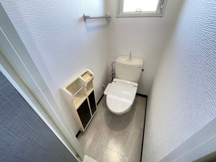 物件内観写真14　(トイレ)