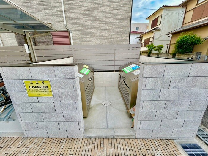 物件外観写真4　(建物設備)