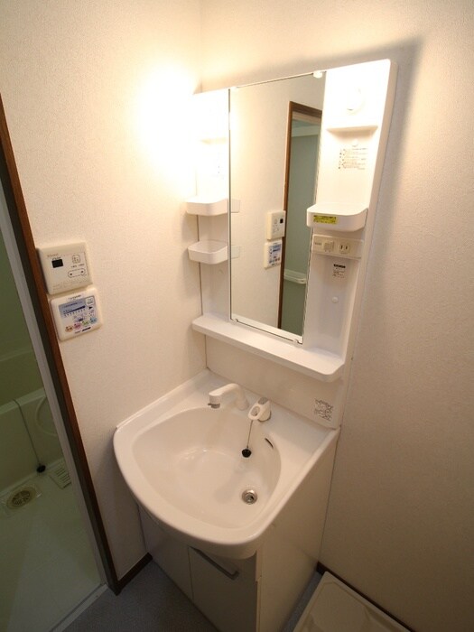 物件内観写真9　(洗面)