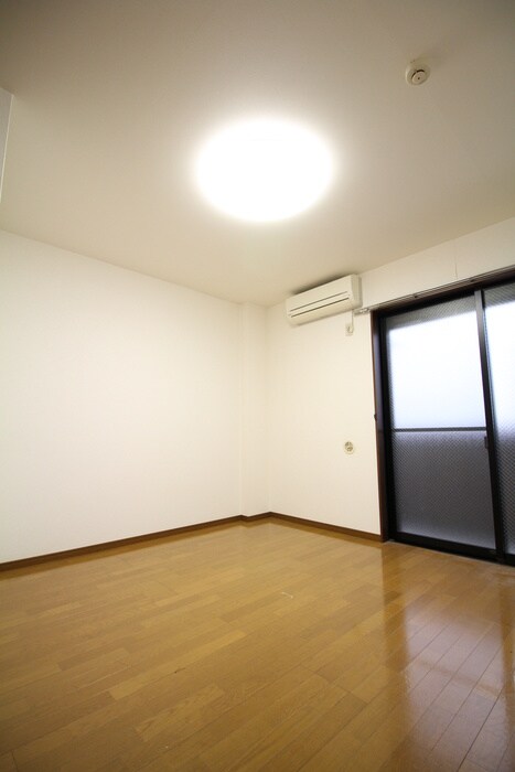 物件内観写真16　(居室)