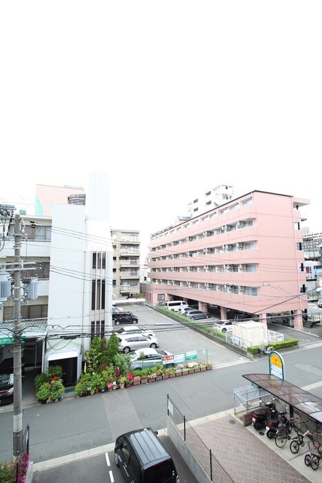 物件内観写真17　(室内からの展望)