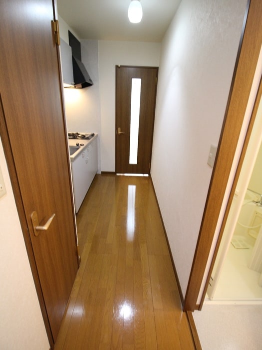 物件内観写真17　(廊下)
