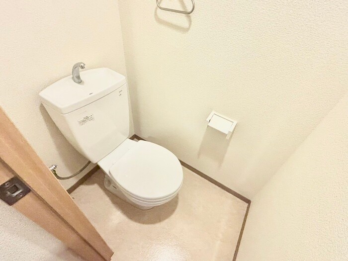 物件内観写真17　(トイレ)