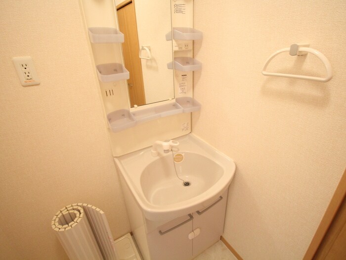 物件内観写真13　(洗面)