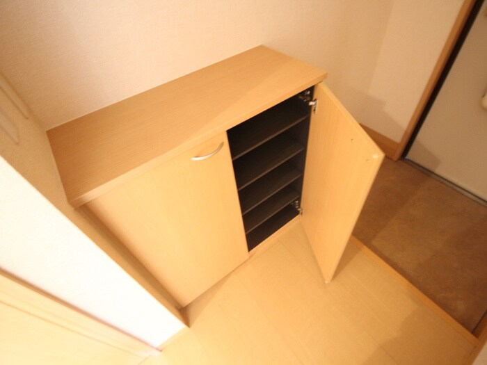 物件内観写真17　(靴箱)