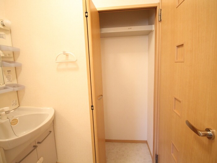 物件内観写真20　(収納)