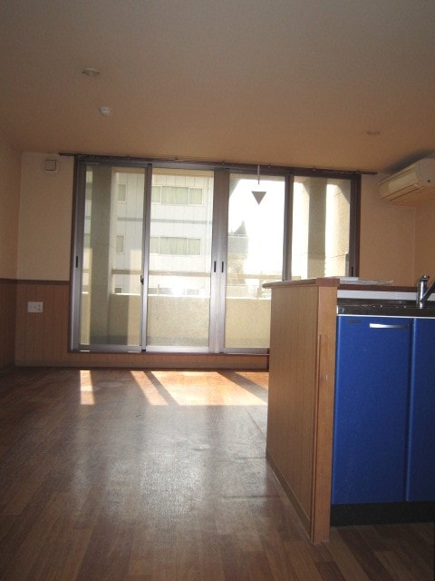 物件内観写真8　(内観写真)