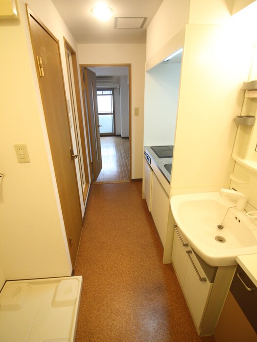 物件内観写真8　(廊下)