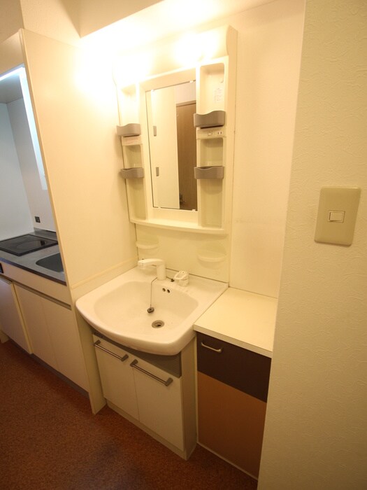 物件内観写真12　(洗面)